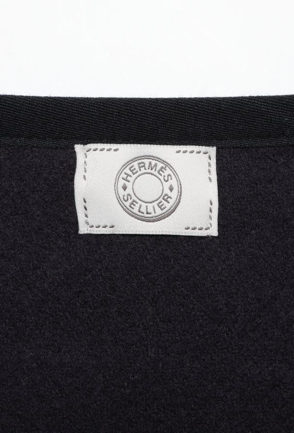 Hermès 2025 Reversible Cashmere Camail Poncho - 7