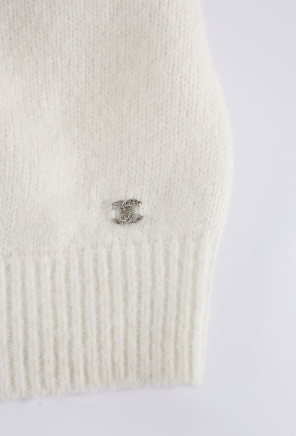 Chanel 2024 Coco Neige Cashmere Sweater - 6