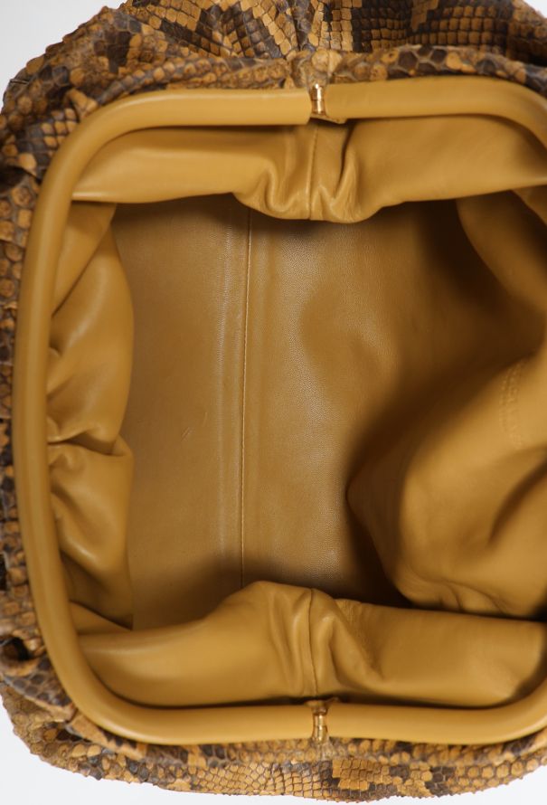 Bottega Veneta 2020  Python The Pouch Clutch Bag - 12