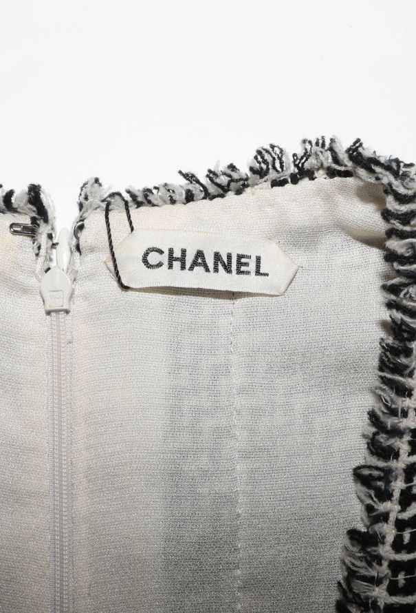 Chanel Haute Couture 2008 Tweed Chevron Dress - 6