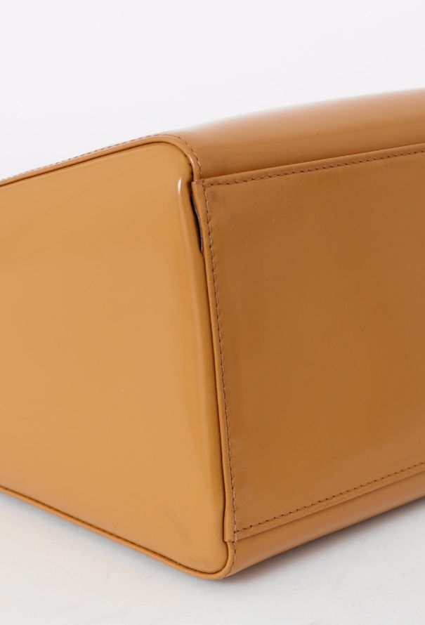 Dior Camel Patent Medium Lady Dior - 10