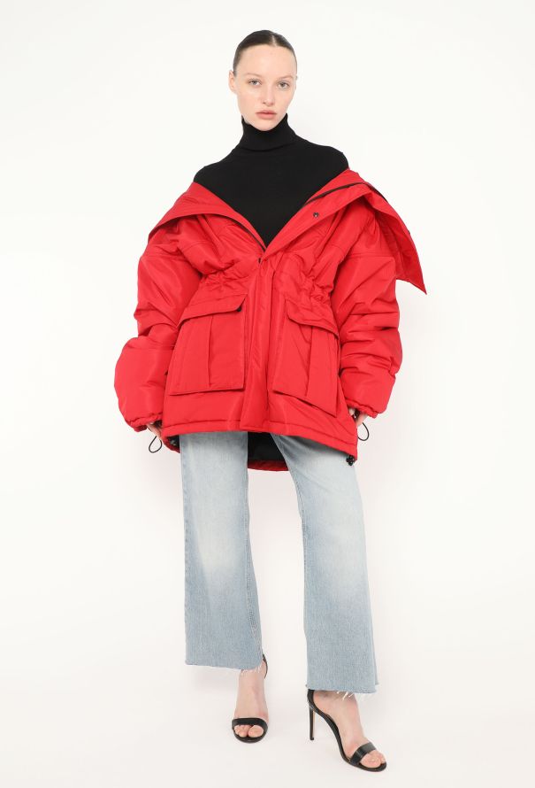 Balenciaga Resort 2022 Oversized Puffer - 3 Balenciaga Resort 2022 Oversized Puffer - 3