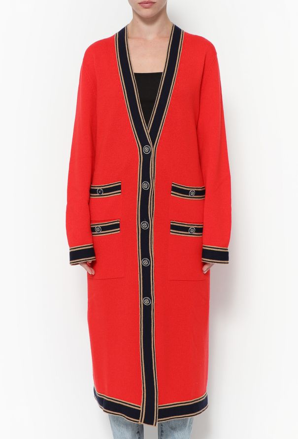Chanel Resort 2020 Cashmere 'CC' Cardigan - 3 Chanel Resort 2020 Cashmere 'CC' Cardigan - 3