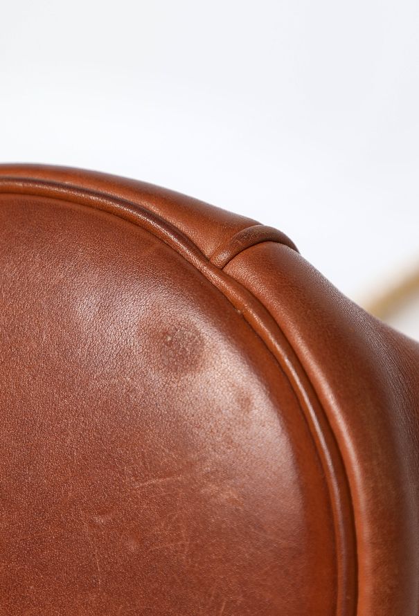 Hermès RARE Barenia Mangeoire PM Bucket Bag - 11