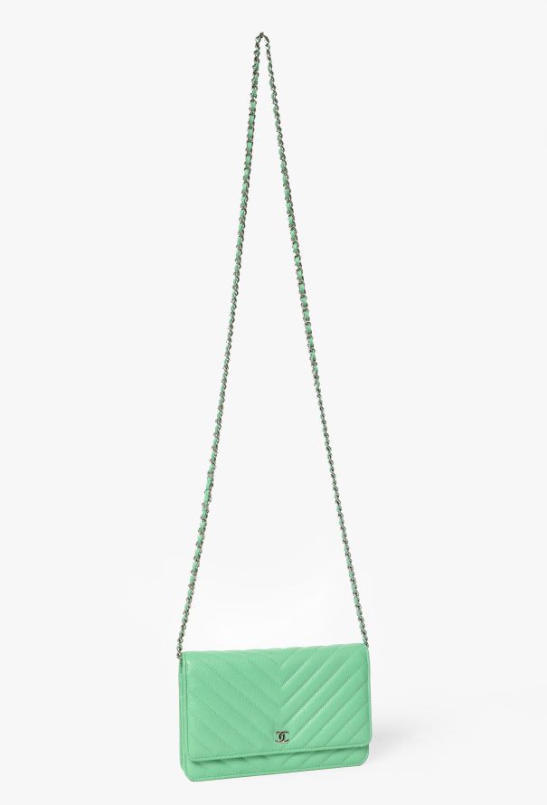 Chanel Green Caviar Chevron Wallet On Chain Bag - 3