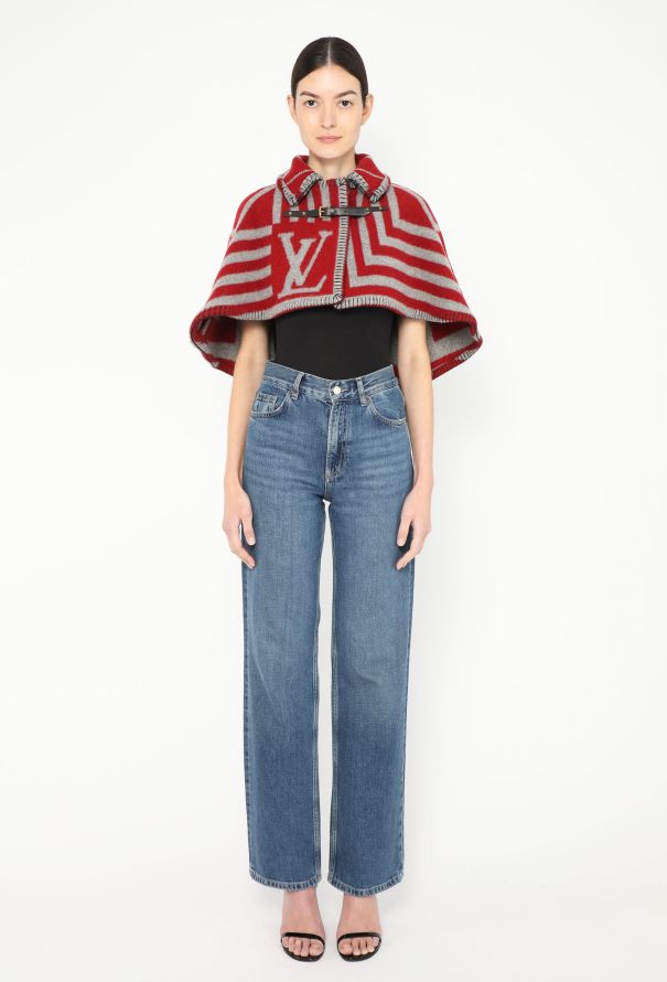 Louis Vuitton Pre-Fall 2010 Geometric Felted Capelet - 4 Louis Vuitton Pre-Fall 2010 Geometric Felted Capelet - 4
