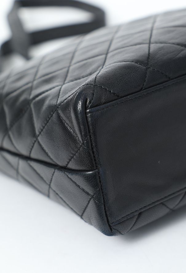 Chanel Vintage Quilted Messenger Bag - 10