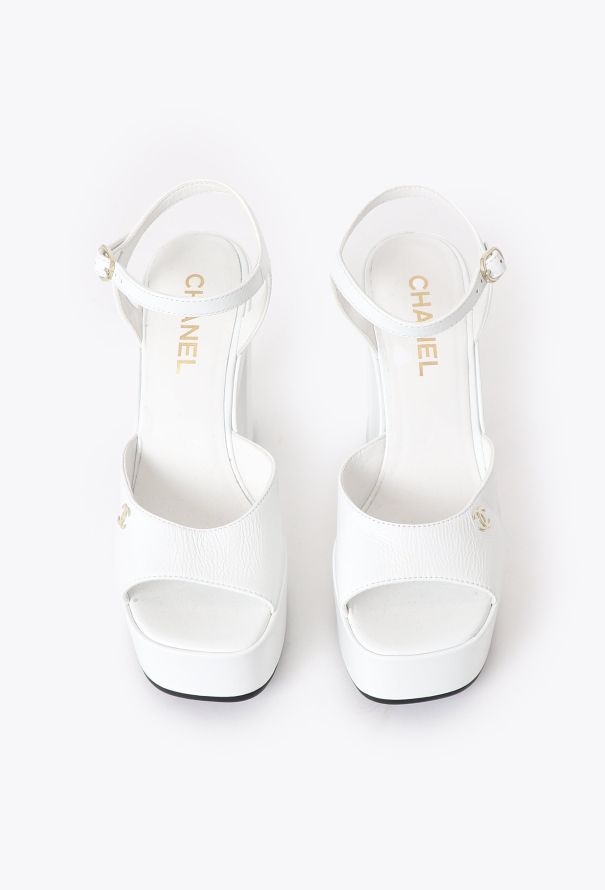 輝きを添えて☆CHANEL 2024/25年 ミュール 0400022181981_LIGHTBEIGE?wid=