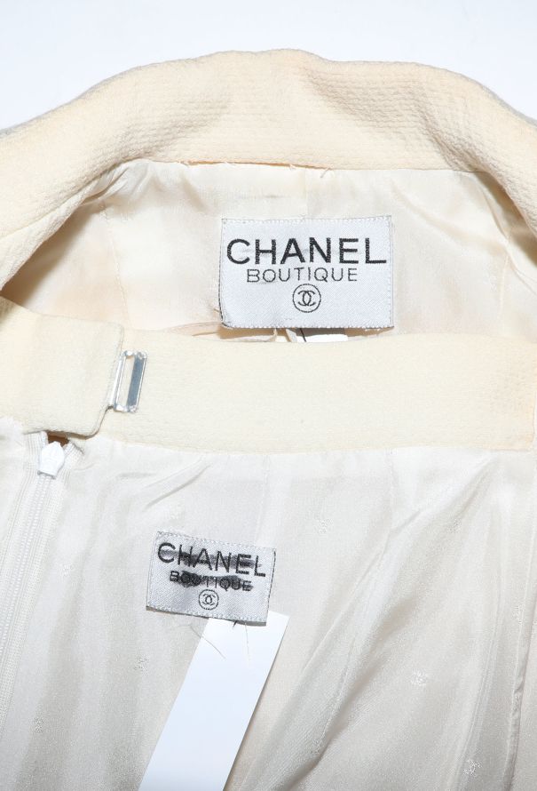 Chanel RARE S/S 1993 Notched 'CC' Ensemble - 10