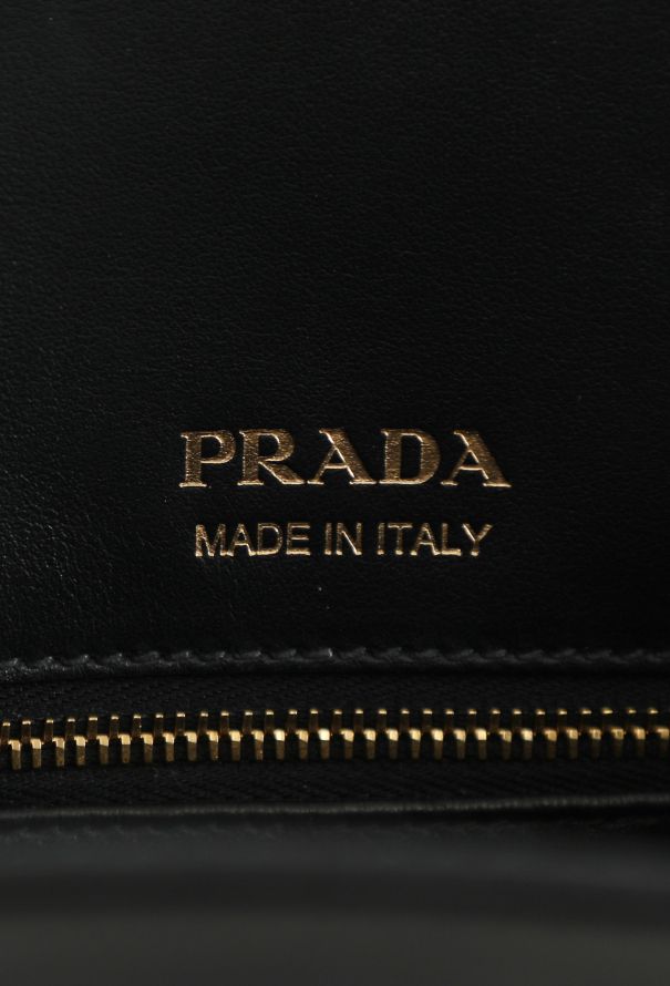 Prada S/S 2025 Carey Medium Leather Tote Bag - 12