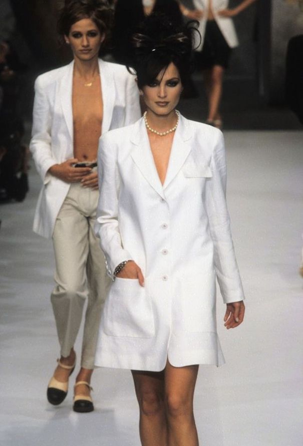 Chanel ICONIC S/S 1996 Linen 'CC' Jacket - 2 Chanel ICONIC S/S 1996 Linen 'CC' Jacket - 2