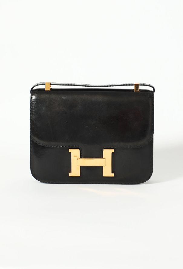 Pre-owned Hermes Constance 24 Black Box Gold Hardware