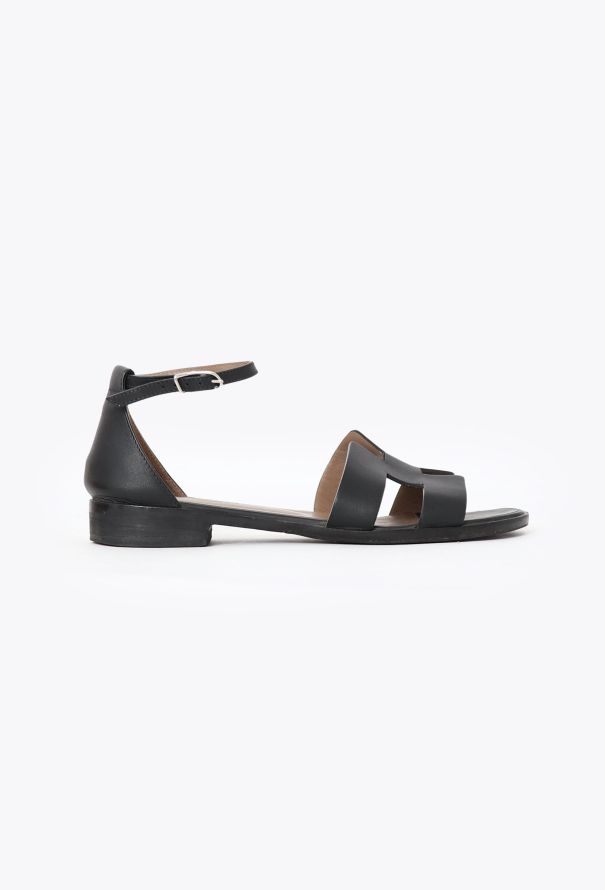 Hermès 2024 Calfskin 'Santorini' Sandals - 1