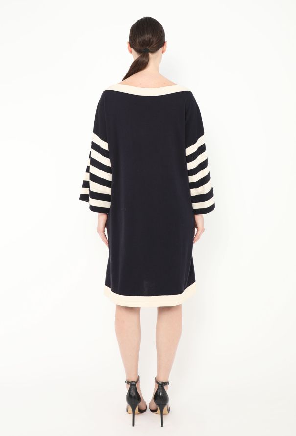 Chanel Marinière Brooch Dress in Navy Knit – Resort 2014 - 5