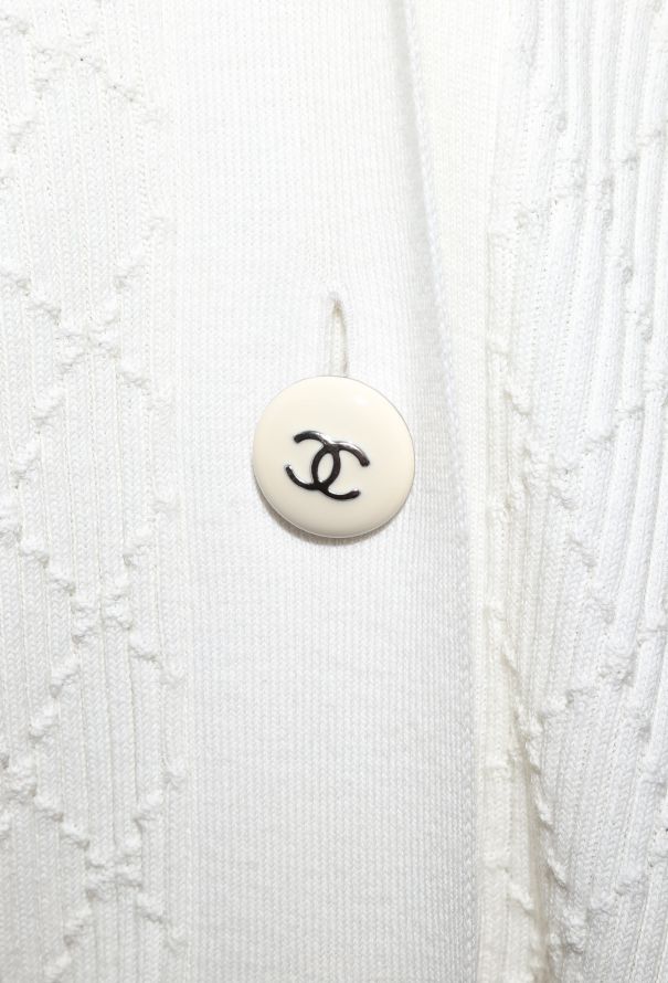 Chanel Ribbed 'CC' Cardigan - 7