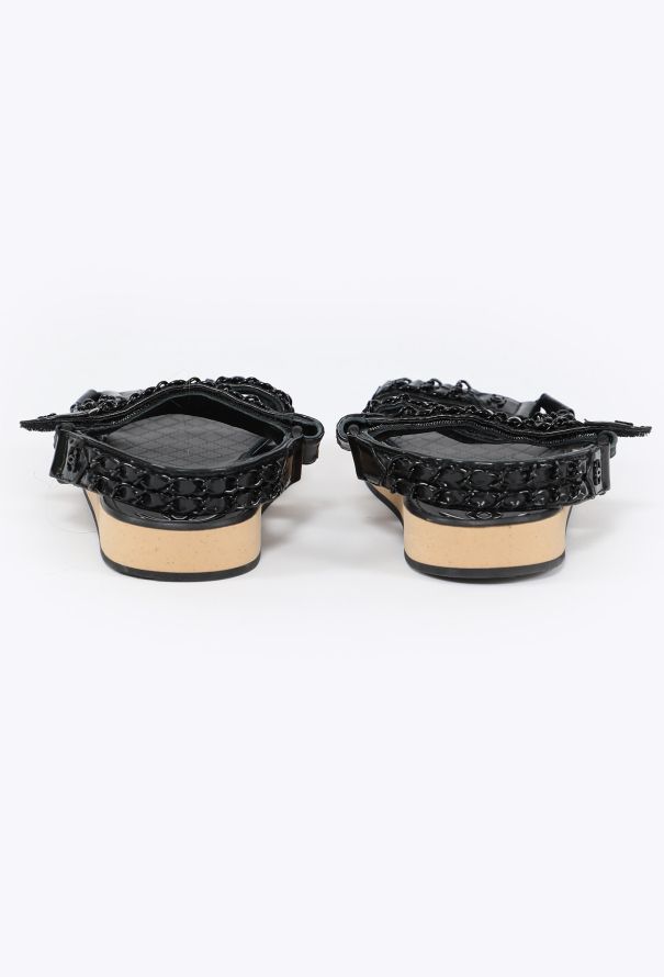 Chanel 2022 Chainlink Lambskin 'CC' Sandals - 4