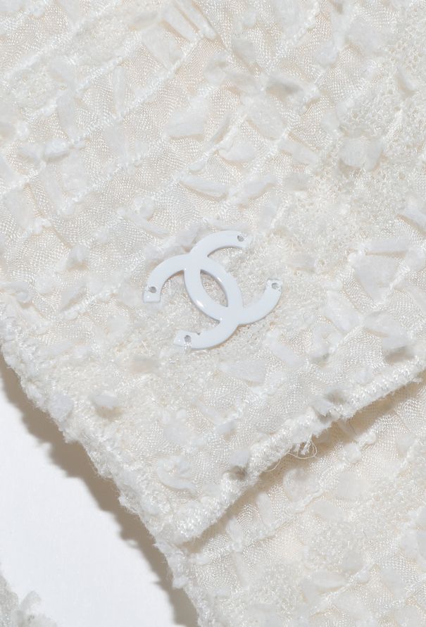 Chanel 2006 Tiered Tweed Drawstring Jacket - 8