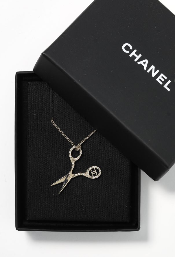 Gold Chanel CC Pendant Necklace | RvceShops Revival | White Cashmere Chanel  Top