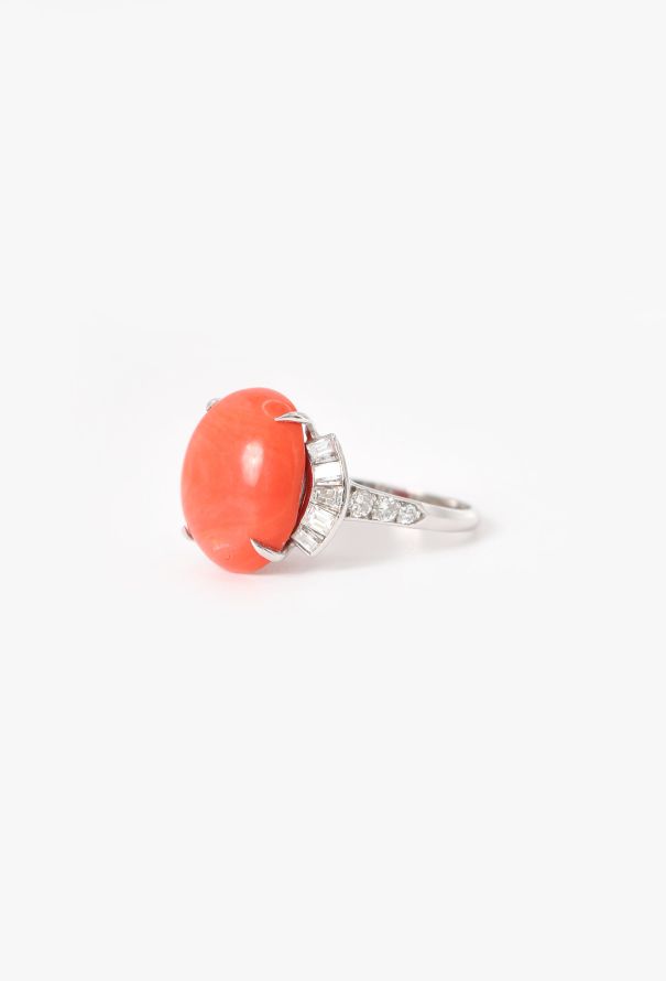 Vintage Fine Jewelry Platinum, Diamond & Coral Ring - 3 Vintage Fine Jewelry Platinum, Diamond & Coral Ring - 3