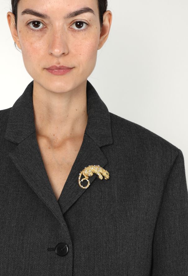 Modern Fine Jewelry 18k Yellow Gold, Diamond & Emerald Panthère  Brooch - 2 Modern Fine Jewelry 18k Yellow Gold, Diamond & Emerald Panthère  Brooch - 2