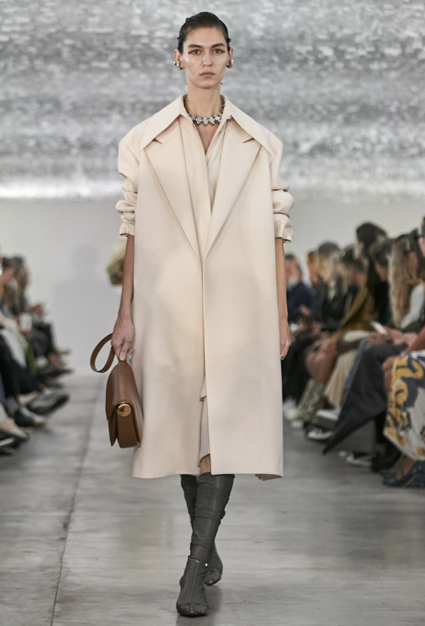 S/S 2024 Tailored Coat | Authentic & Vintage | ReSee S/S 2024 Tailored Coat | Authentic & Vintage | ReSee