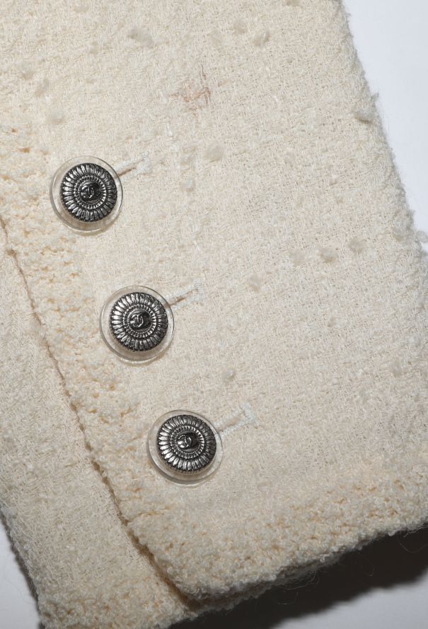 Chanel Bouclé Trim Tweed Jacket - 7
