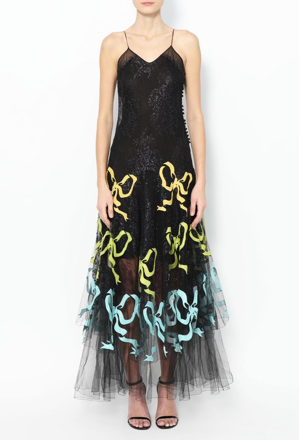 Christian Dior ULTRA RARE F/W 2002 Lace Bow Gown - 4 Christian Dior ULTRA RARE F/W 2002 Lace Bow Gown - 4