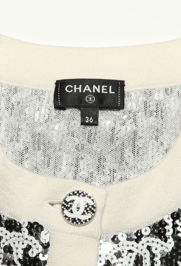 Chanel 2023 Sequin 'CC' Cashmere Cardigan - 6 Chanel 2023 Sequin 'CC' Cashmere Cardigan - 6