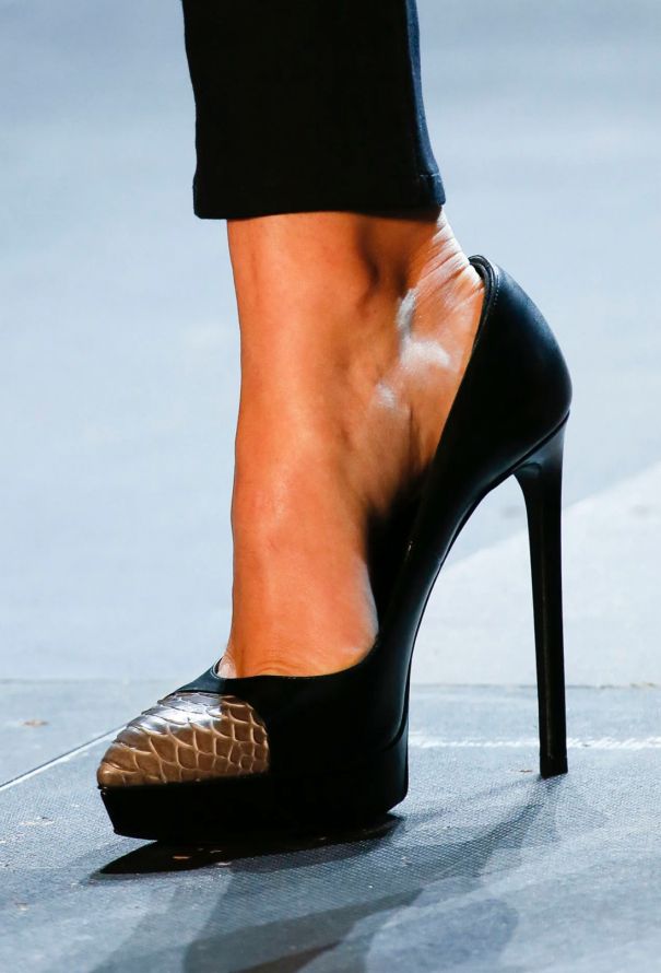 Saint Laurent S/S 2013 Janis Snakeskin Pumps - 2