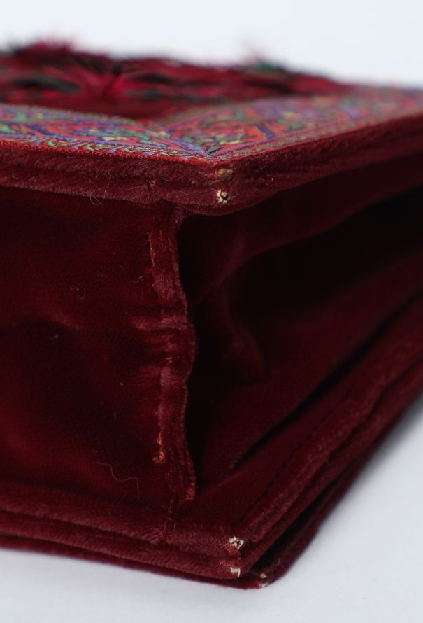 Saint Laurent Rare 1976 ‘Ballets Russes’ Silk Velour Clutch - 10