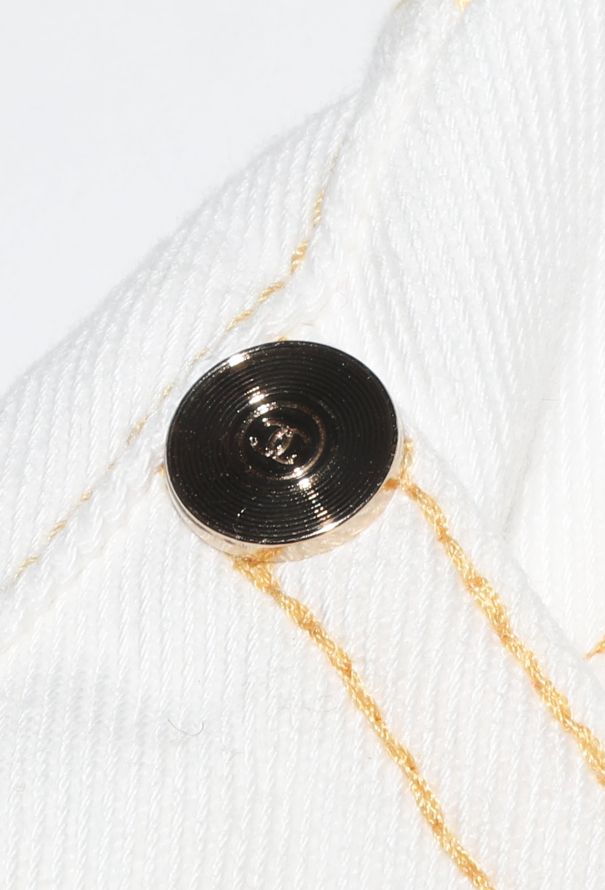 Chanel 2020 'COCO' Embroidered Jeans - 7