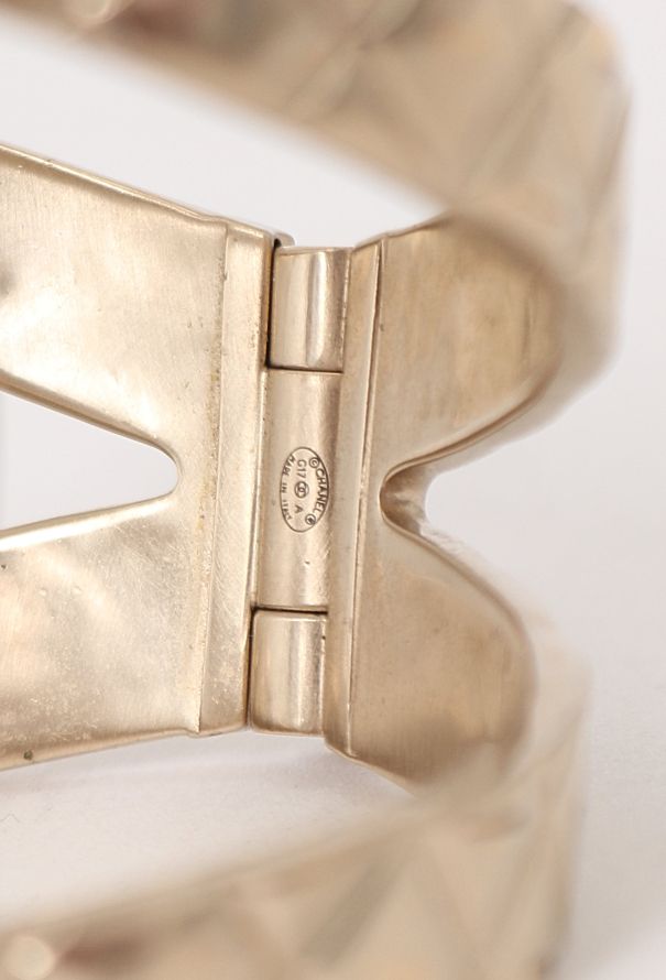 Chanel 2017 Quilted 'CC' Cuff - 4