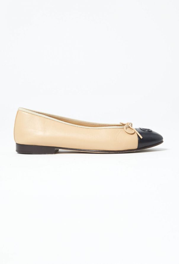 Chanel 2 tone flats deals