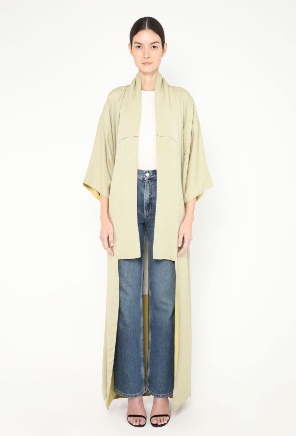 World Treasures Authentic Jacquard Embroidered Kimono - 4 World Treasures Authentic Jacquard Embroidered Kimono - 4