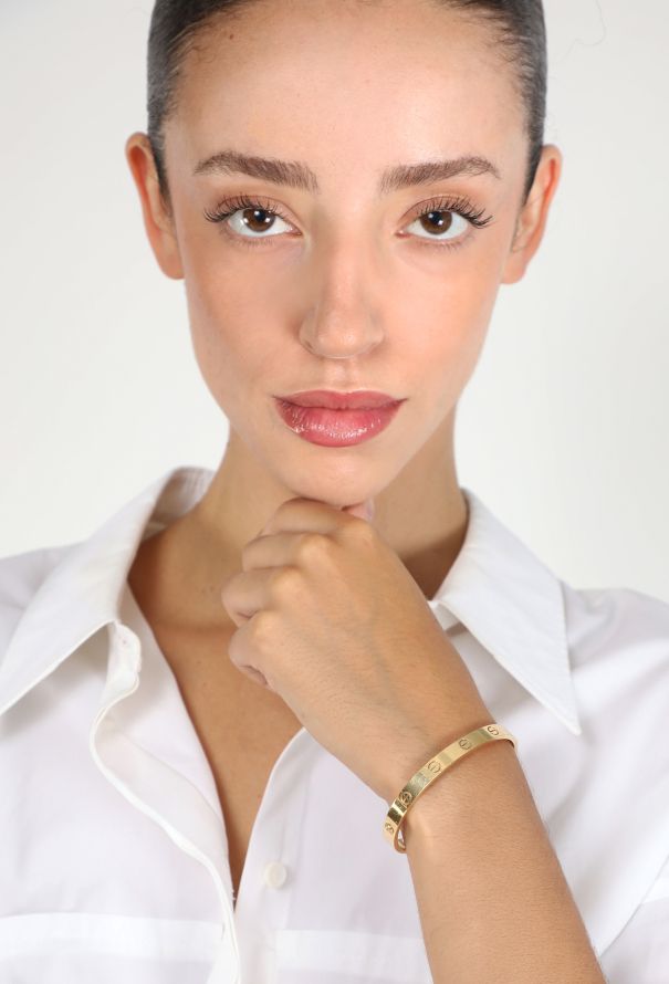 Cartier 18k Yellow Gold Classic Love Bracelet - 2