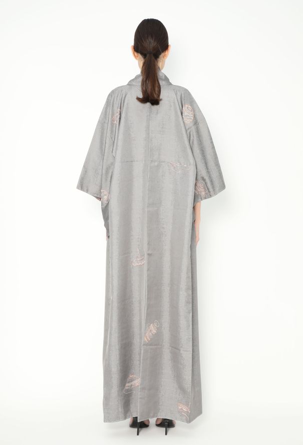 World Treasures Authentic Embroidered Silk Kimono - 5 World Treasures Authentic Embroidered Silk Kimono - 5