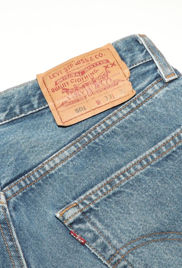 Men's Vintage 1999 Levi's Frayed Hem 501 Jeans - 5 Men's Vintage 1999 Levi's Frayed Hem 501 Jeans - 5
