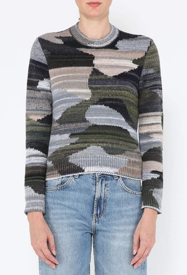 Chanel Paris-Manchester Cropped Knit Sweater, Pre-Fall 2024 - 1