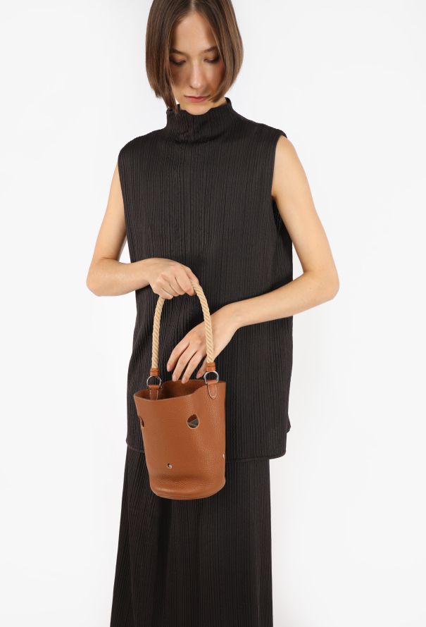 Hermès Gold Taurillon Clémence Mangeoire PM - 2