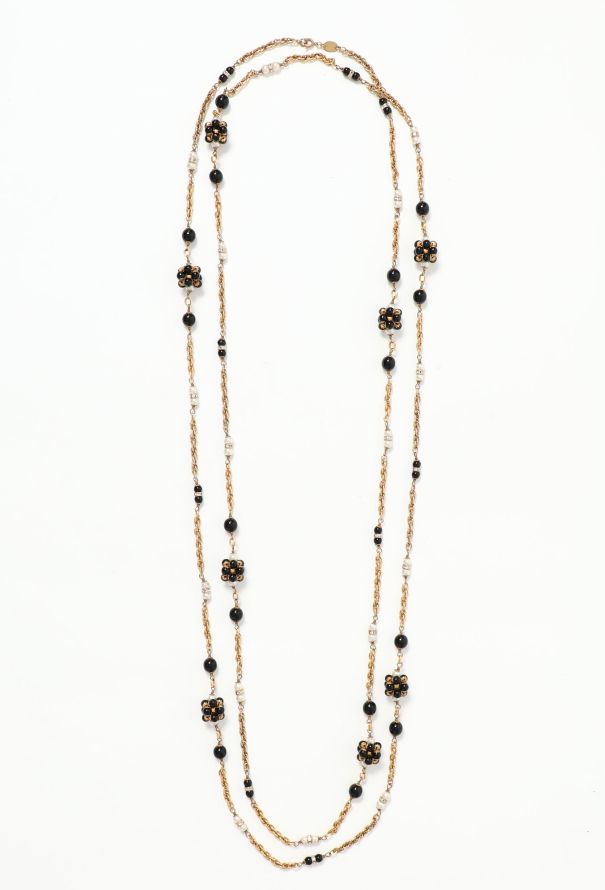Chanel '70s Strass Fantasy Pearl Sautoir - 1
