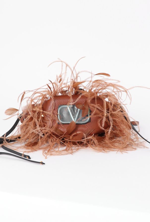Valentino S/S 2019 Rockstud & Feather Small Bucket Bag - 9 Valentino S/S 2019 Rockstud & Feather Small Bucket Bag - 9