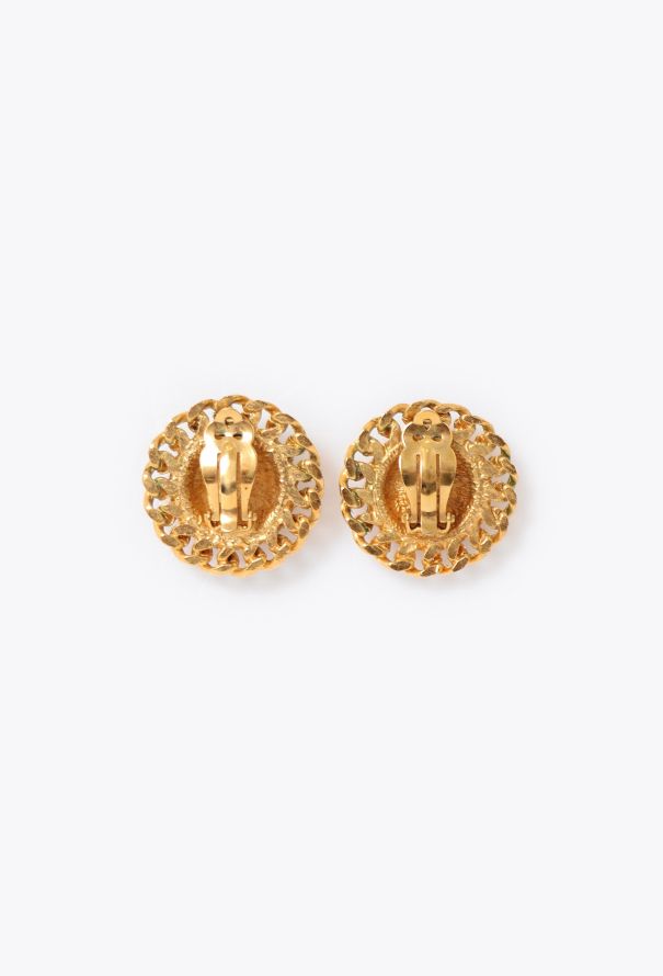 Chanel '80s Quilted Chainlink Clip Earrings - 2
