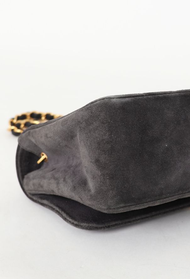 Chanel '90s Diana Suede Bag - 8