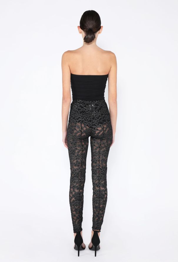 Louis Vuitton S/S 2023 Floral Lace Leggings - 5