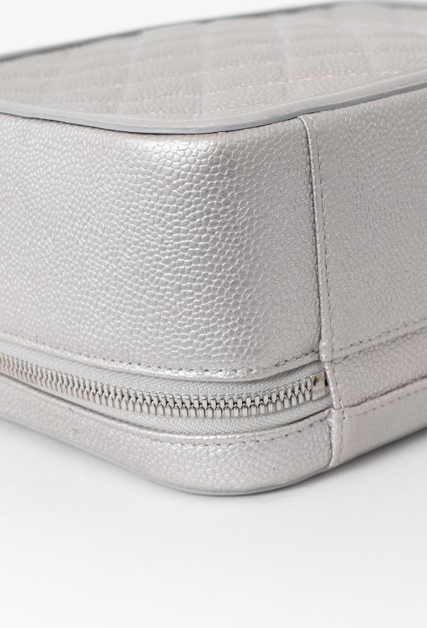 Chanel S/S 2016 Large Vanity Case - 10