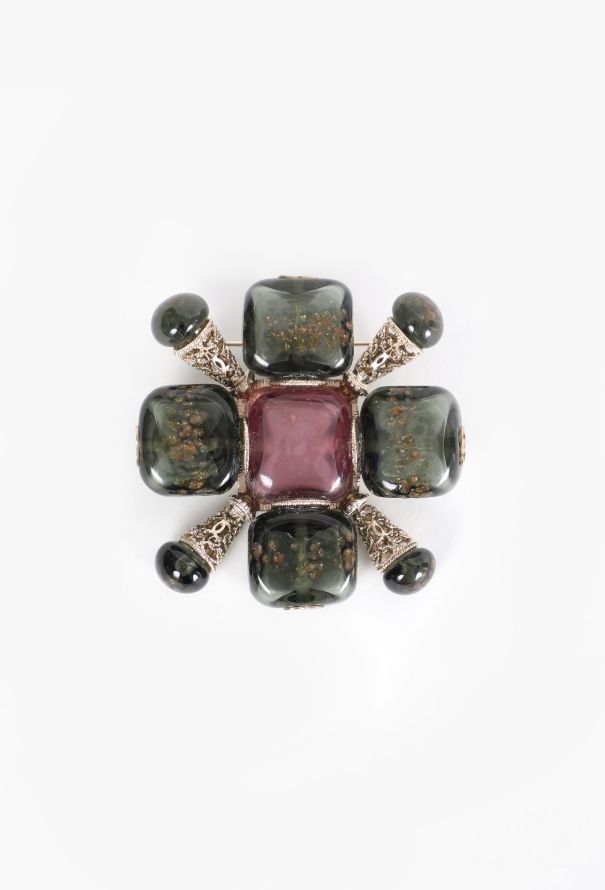 Chanel Gripoix Sculpted Pendant Brooch - 1
