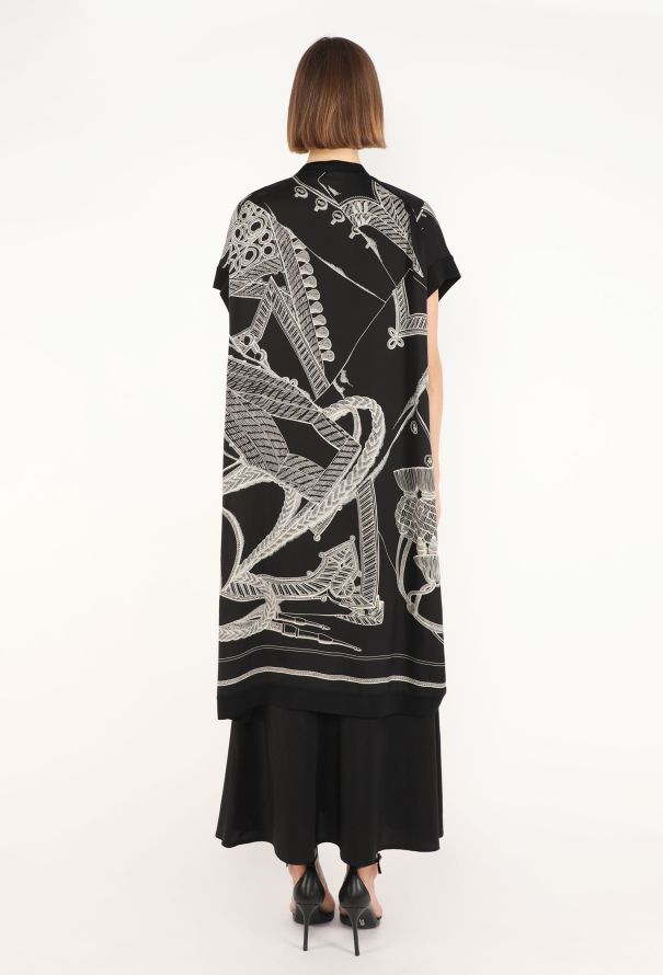 Hermès 'Zouaves et Dragons Finesse' Silk Kaftan, 2021 - 6