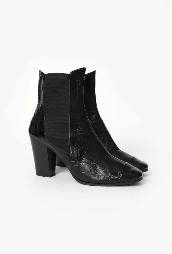 Chanel 2019 'CC' Heeled Chelsea Boots - 2
