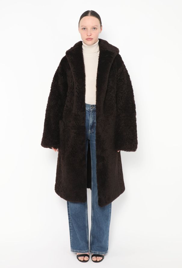 Bottega Veneta Pre-Fall 2021 Hooded Teddy Coat - 5 Bottega Veneta Pre-Fall 2021 Hooded Teddy Coat - 5