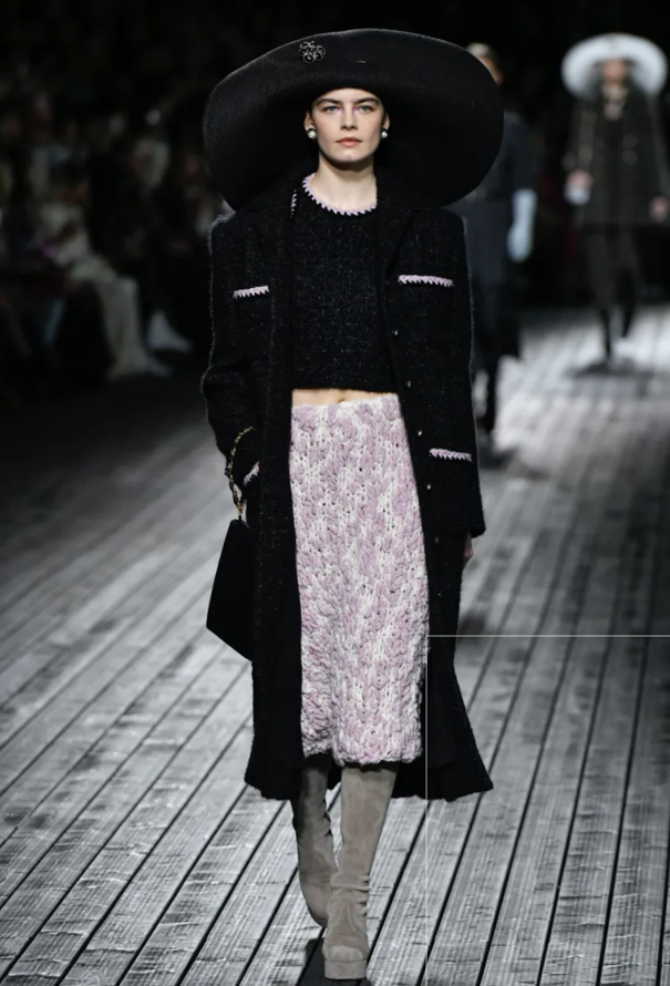 Chanel F/W 2024 Braided Knit Skirt - 2